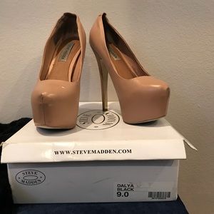 Steve Madden nude heel size 9 DALYA like Louboutin